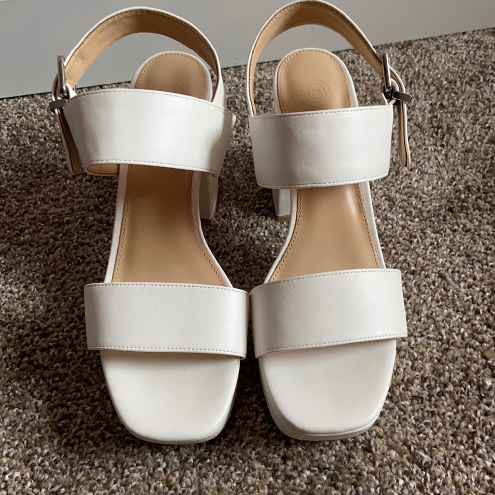 Urban Outfitters Rachel Faux Leather Strappy Platform heel in White Size 9